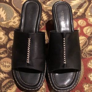 Liz Claiborne Payne Patent Leather Wedge Sandal